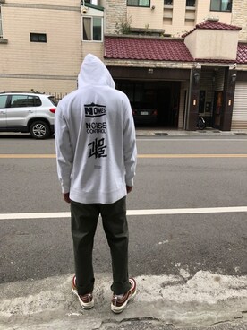 陳易葆さんのコーディネート