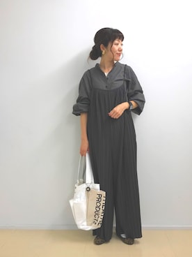 「プリーツ」｜「アイテム（オールインワン・サロペット）」を使った、あゆこさん（レディース・157cm）の秋コーディネート