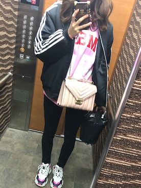 「MSGM（エムエスジーエム）のアイテム（パーカー）」を使った、ののめろ✌︎さん（レディース・168cm）の冬コーディネート