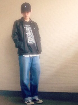 「ロックT」｜「アイテム（ナイロンジャケット）」を使った、AWOさん（メンズ・174cm）の春コーディネート