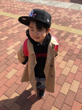 「やっぱりストリートが好き」｜「アイテム（トレンチコート）」を使った、manaさん（キッズ・110cm）の秋コーディネート