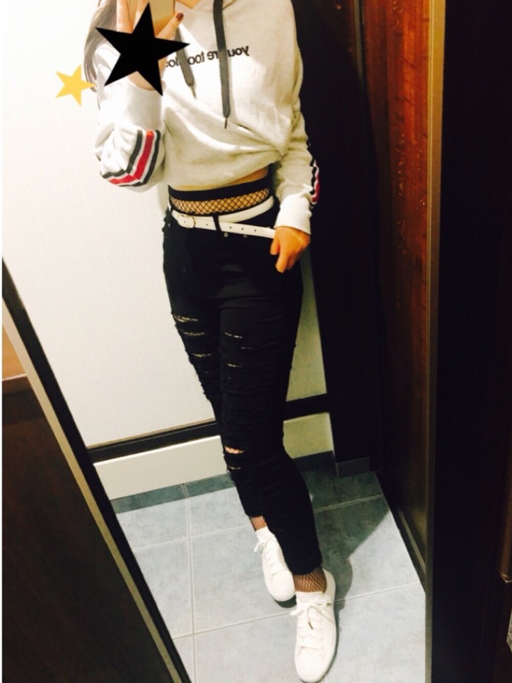 「カジュアル、パーカー、Bershka、GU、FOREVER 21、converse」｜「FOREVER 21のアイテム（パンツ、ブラック系）」を使った、koharu.さん（レディース・163cm）の秋コーディネートの1枚目の写真