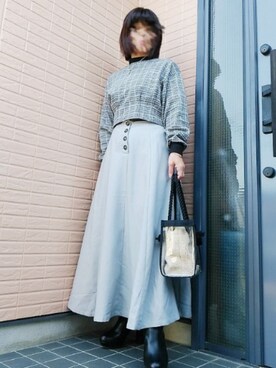 「OSMOSIS（オズモーシス）のアイテム（チェスターコート）」を使った、未来さん（レディース・147cm）の春コーディネート