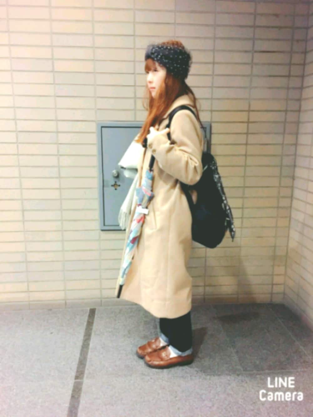 「雨の日コーデ、w closet、冬コーデ」｜「OVERRIDEのアイテム（ヘアバンド、グレー系）」を使った、山苺はぐみさん（レディース・152cm）の冬コーディネートの1枚目の写真