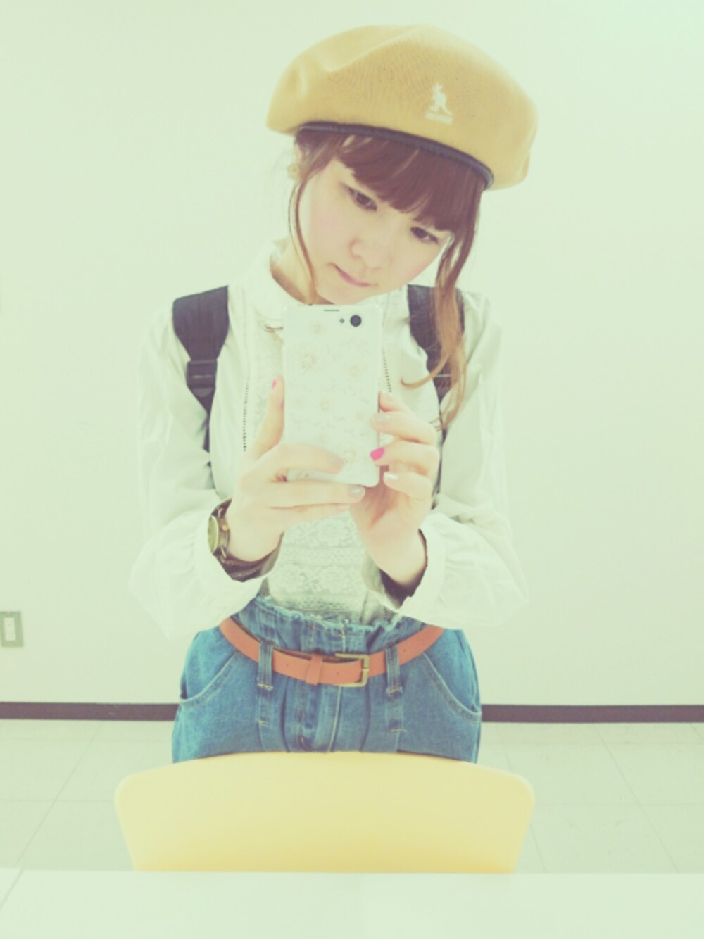「カンゴール、KANGOL、おしゃれさんと繋がりたい、デニムパンツ」｜「OVERRIDEのアイテム（ハンチング/ベレー帽、ベージュ系）」を使った、山苺はぐみさん（レディース・152cm）の春コーディネートの1枚目の写真