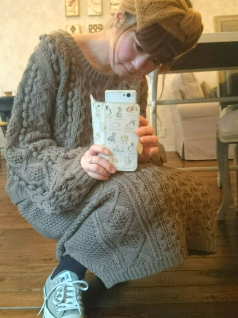 「ニット、セットアップ、可愛い、おしゃれさんと繋がりたい、写真好きな人と繋がりたい、クリスプ、カオリノモリ、しばさきちゃんコラボ」｜「Crispのアイテム（スカート、ベージュ系）」を使った、山苺はぐみさん（レディース・152cm）の秋コーディネートの1枚目の写真