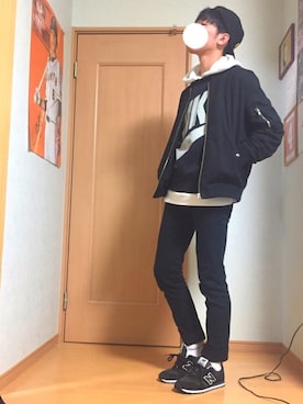 「GU（ジーユー）の（GU）スキニーフィットジーンズ（MEN ⁄ ジーンズ）」を使った、からあげ。さん（メンズ・172cm）の冬コーディネート