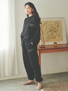 「アイテム（バレエシューズ）」を使った、i.w.u_officialさん（レディース・170cm）の秋コーディネート