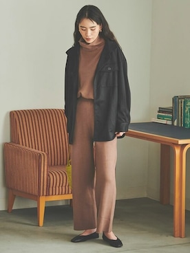 「アイテム（バレエシューズ）」を使った、i.w.u_officialさん（レディース・170cm）の秋コーディネート