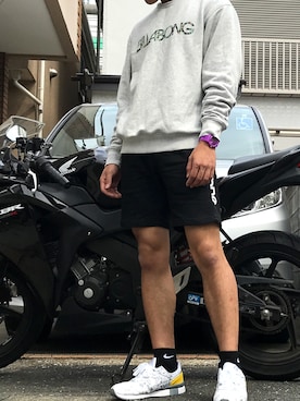 「アイテム（腕時計、パープル系）」を使った、Naniさん（メンズ・175cm）の春コーディネート