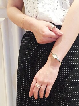 「スカラップ」｜「アイテム（アナログ腕時計）」を使った、eteさん（レディース・160cm）の春コーディネート