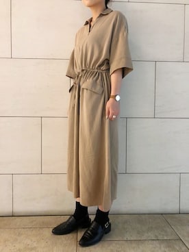 「とろみシャツ」｜「アイテム（アクセサリー）」を使った、eteさん（レディース・160cm）の春コーディネート