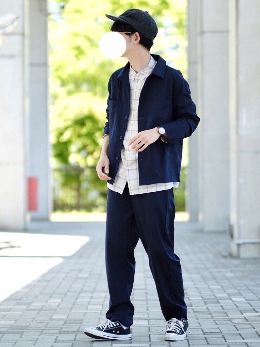 「セットアップ、シャツジャケット、チェックシャツ、キヤップ、converse、きれいめカジュアル、春コーデ、春夏コーデ、スラックス」｜「YARD PLUSのYARD PLUS　T/Rセットアップ（セットアップ、ブルー系）」を使った、しゅんたろーさん（メンズ・177cm）の春コーディネートの1枚目の写真