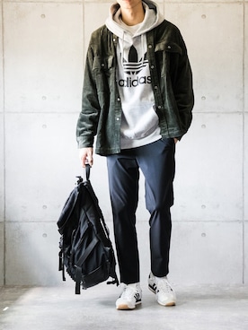 「UNION STATION（ユニオンステーション）のビッグシルエットコーデュロイシャツ（シャツ/ブラウス）」を使った、しゅんたろーさん（メンズ・177cm）の秋コーディネート