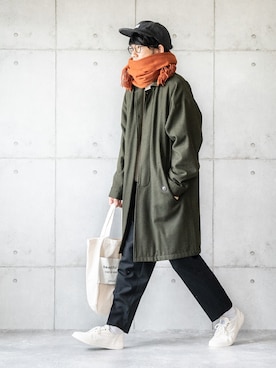 「EMMA CLOTHES（エマクローズ）のアイテム（ステンカラーコート）」を使った、しゅんたろーさん（メンズ・177cm）の冬コーディネート