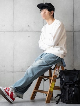 「赤コンバース」｜「アイテム（レッド系）」を使った、しゅんたろーさん（メンズ・177cm）の春コーディネート