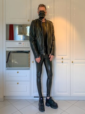 「Guess（ゲス）のアイテム（ライダースジャケット）」を使った、BlackMichi666さん（メンズ・188cm）の秋コーディネート