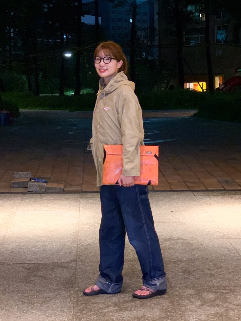 「Danton、FREITAG、chaco、LEE、OLIVER PEOPLES」｜「OLIVER PEOPLESのアイテム（ファッション雑貨、ブラック系）」を使った、💜songhwa 🇰🇷💜さん（レディース・163cm）の夏コーディネートの1枚目の写真