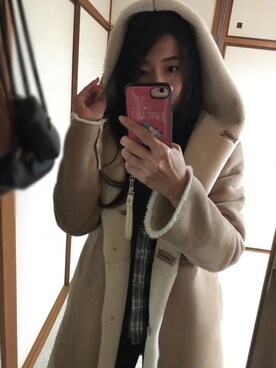 「Ray BEAMS（レイビームス）のアイテム（ムートンコート）」を使った、keyさん（レディース・157cm）の春コーディネート