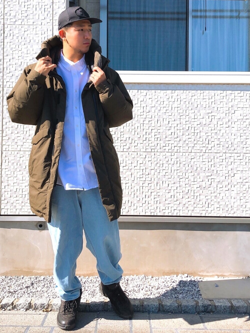 「やっぱりストリートが好き、90's、ビッグシルエット、ダウンジャケット」｜「PRADAのアイテム（キャップ、ブラック系）」を使った、りゅういち先生さん（メンズ・178cm）の秋コーディネートの1枚目の写真