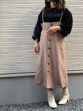 「Honeys」｜「アイテム（ジャンパースカート）」を使った、こまさん（レディース・157cm）の秋コーディネート