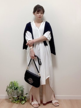 「Honeys」｜「アイテム（シャツワンピース）」を使った、こまさん（レディース・157cm）の春コーディネート