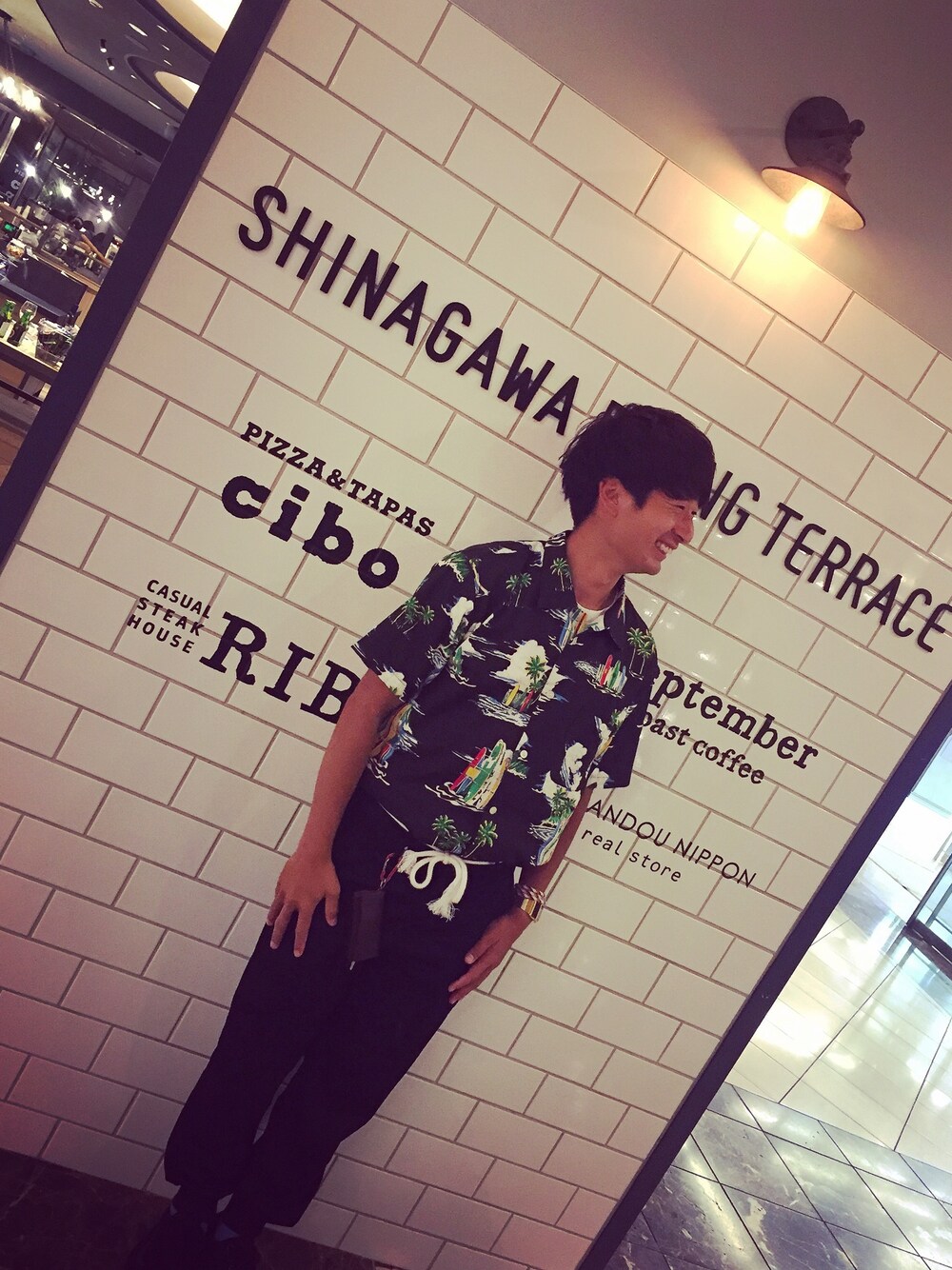 「アロハシャツ、タックイン、ひもベルト、紐ベルト、シンプルコーデ、NAVAL、ootd、夏」｜「NAVALのアイテム（シャツ/ブラウス、その他）」を使った、T-laxさん（メンズ・167cm）の夏コーディネートの1枚目の写真