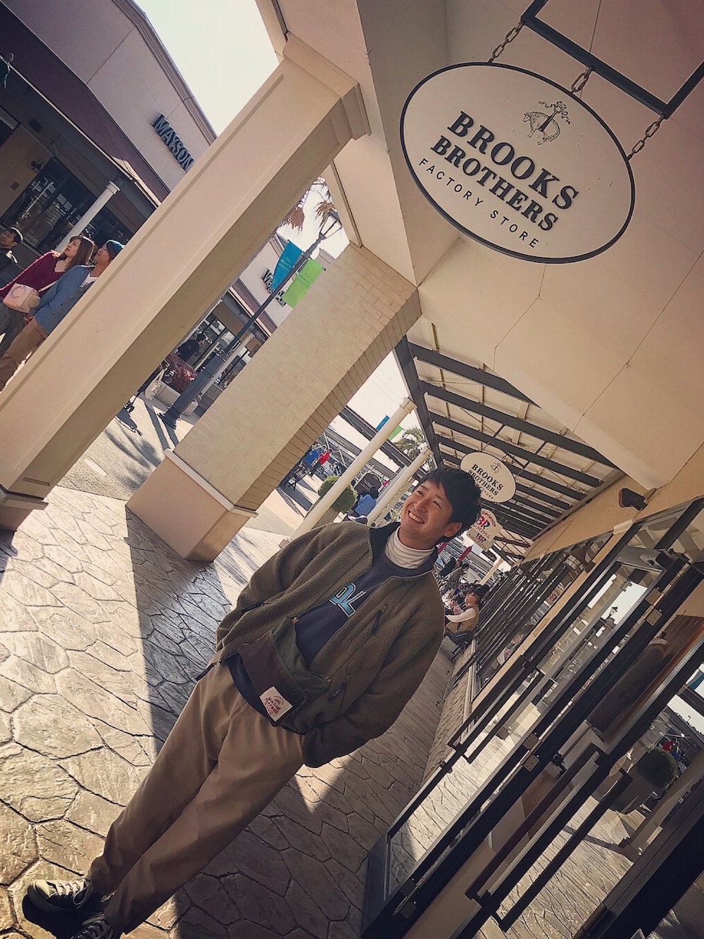 「BROOKS BROTHERS、Polo Ralph Lauren、サコッシュ、エルエルビーン、LL.Bean、フリース、冬コーデ、ニコアンド、アウトレット」｜「POLO RALPH LAURENのアイテム（スウェット、ブルー系）」を使った、T-laxさん（メンズ・167cm）の春コーディネートの1枚目の写真