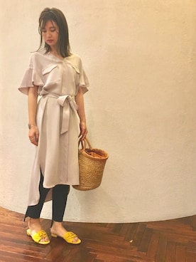 「NANO universe（ナノユニバース）のフロントタックワンピース（ワンピース、ベージュ系）」を使った、nano・universe 渋谷神南 Womensさん（レディース・160cm）の春コーディネート