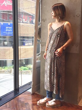 「NANO universe（ナノユニバース）の【予約】 エスニックプリントキャミワンピース（ワンピース、グリーン系）」を使った、nano・universe 渋谷神南 Womensさん（レディース・160cm）の春コーディネート