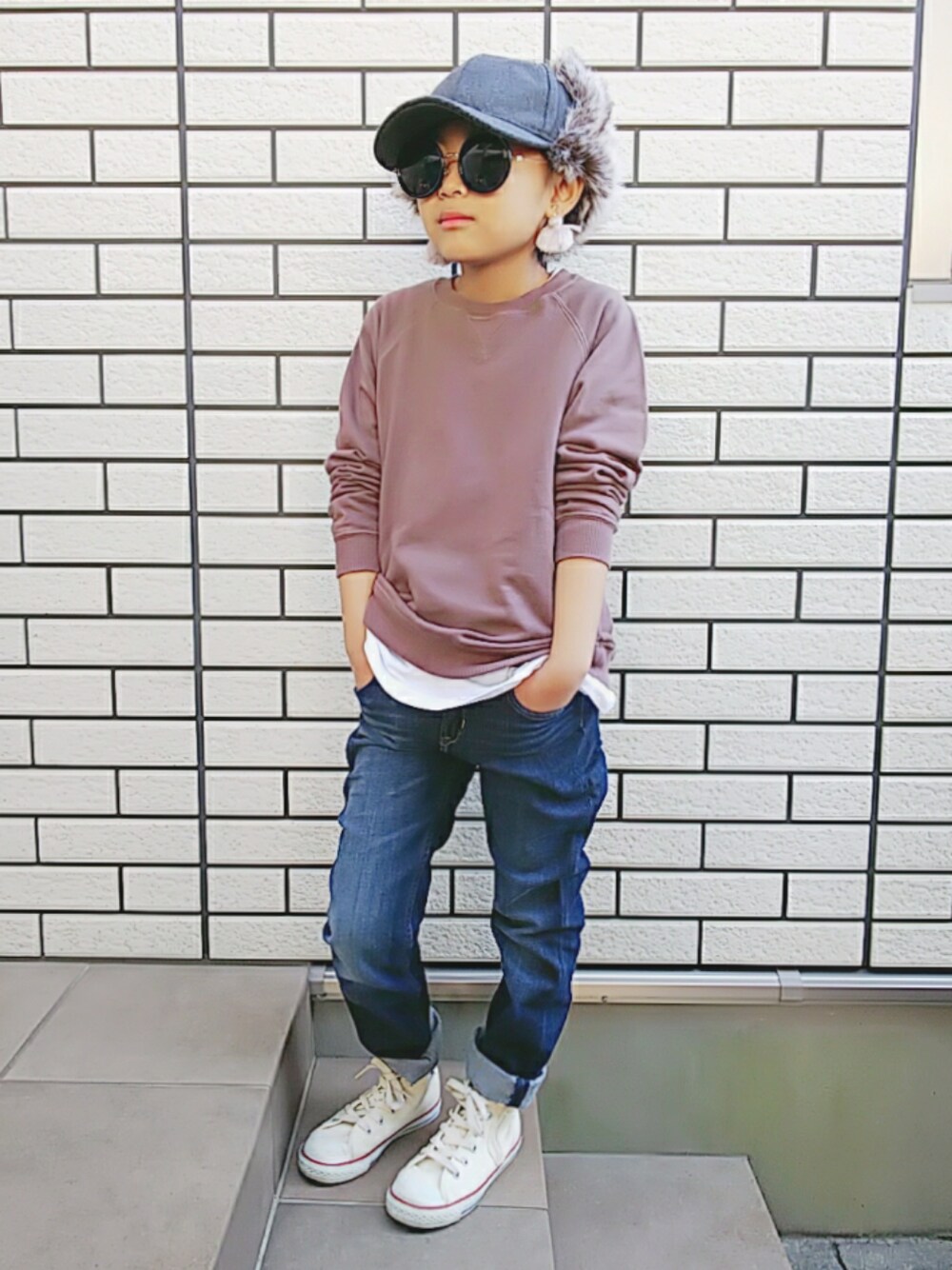 「あーちゃんHBD❤️、しゅうくんHBD❤️、リンクコーデ、フライトキャップ、スウェット、デニムパンツ、レイヤードスタイル、コンバース」｜「AVIREXのアイテム（キャップ、グレー系）」を使った、きゃなこさん（キッズ・125cm）の秋コーディネートの1枚目の写真