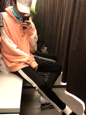 「CHMPGN（シャンパンシャンペン）のアイテム」を使った、HIROさん（メンズ・183cm）の秋コーディネート