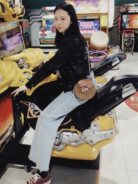 「日常」｜「アイテム（ライダースジャケット）」を使った、-Funyeungさん（レディース・168cm）の春コーディネート