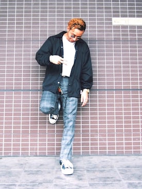 「タックイン」｜「アイテム（ナイロンジャケット）」を使った、higucciさん（メンズ・175cm）の秋コーディネート