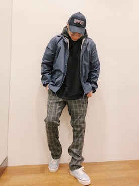 「SEVENDAYS=SUNDAY（セブンデイズサンデイ）のアイテム（パーカー）」を使った、higucciさん（メンズ・175cm）の冬コーディネート