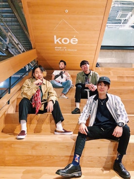 「koe×THOM BROWNE（コエトムブラウン）のアイテム」を使った、higucciさん（メンズ・175cm）の春コーディネート