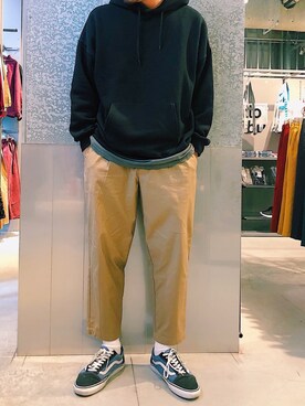 「koe（コエ）のアイテム（パーカー）」を使った、higucciさん（メンズ・175cm）の秋コーディネート