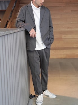 「koe（コエ）のアイテム（スウェット）」を使った、higucciさん（メンズ・174cm）の春コーディネート