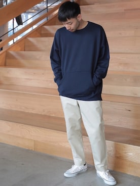 「koe（コエ）のアイテム（スウェット）」を使った、higucciさん（メンズ・174cm）の春コーディネート