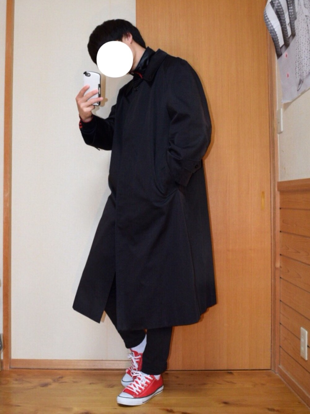 「BURBERRYのアイテム（トレンチコート、ブラック系）」を使った、げた〓さん（メンズ・173cm）の冬コーディネートの1枚目の写真