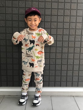 「動物モチーフ」｜「アイテム（スウェット）」を使った、☁︎•ꇵ͒•`s☺︎+sa*॰¨̮さん（キッズ・100cm）の秋コーディネート