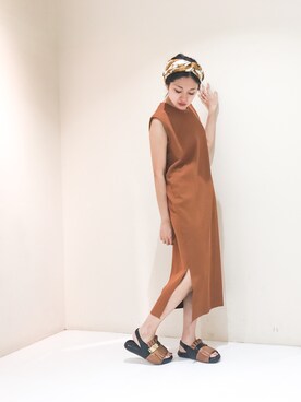 「ひざ丈スカート」｜「アイテム（ワンピース/ドレス）」を使った、uca.さん（レディース・163cm）の春コーディネート