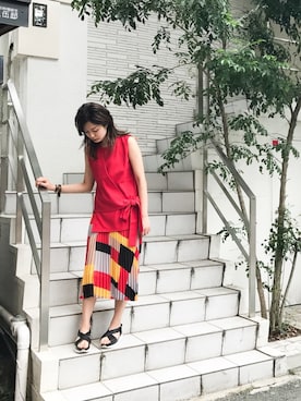 「アイテム（タンクトップ、レッド系）」を使った、uca.さん（レディース・163cm）の夏コーディネート