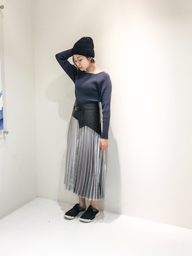 「サッシュベルト」｜「アイテム（スリッポン）」を使った、uca.さん（レディース・163cm）の春コーディネート