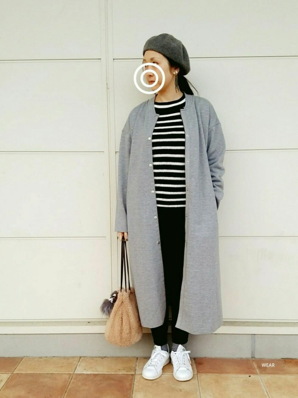 「レプシィム(LEPSIM)、ママコーデ、プチプラコーデ、スニーカーコーデ、スニーカー女子、ジーユー、オトナカジュアル、ootd、ニット、巾着バッグ」｜「niko and...のオリジナル カラーベレー【niko and ...】（ハンチング/ベレー帽、グレー系）」を使った、siii.Hさん（レディース・156cm）の冬コーディネートの1枚目の写真