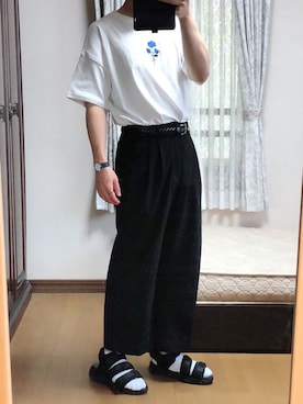 「バラ柄」｜「アイテム（アクセサリー）」を使った、もとっきーさん（メンズ・175cm）の秋コーディネート