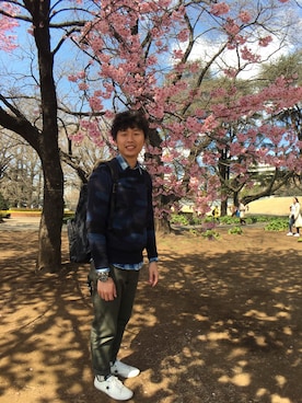 「CONVERSE TOKYO（コンバーストウキョウ）のアイテム（シューズ）」を使った、Howard bbさん（メンズ・183cm）の秋コーディネート