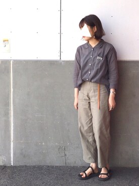 「カーキパンツ」｜ひとみさん（レディース・160cm）の夏コーディネート