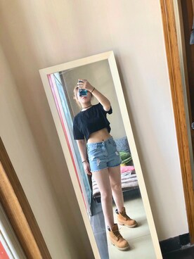 邵立里さんのコーディネート