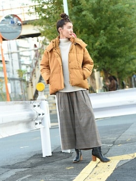 「NAVY（ネイビー）のアイテム（パンツ）」を使った、マックハウスZOZOスタイリスト レディースさん（レディース・162cm）の冬コーディネート